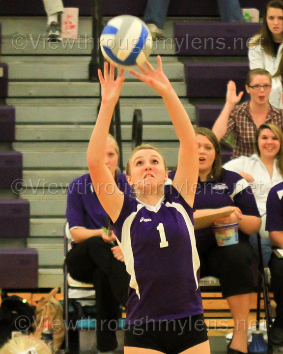 Jenna Anderson sets Vs. Hibbing